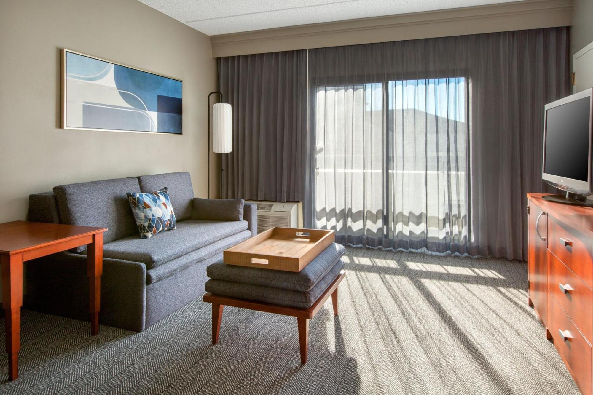 Courtyard By Marriott Tarrytown Westchester County Exterior photo
